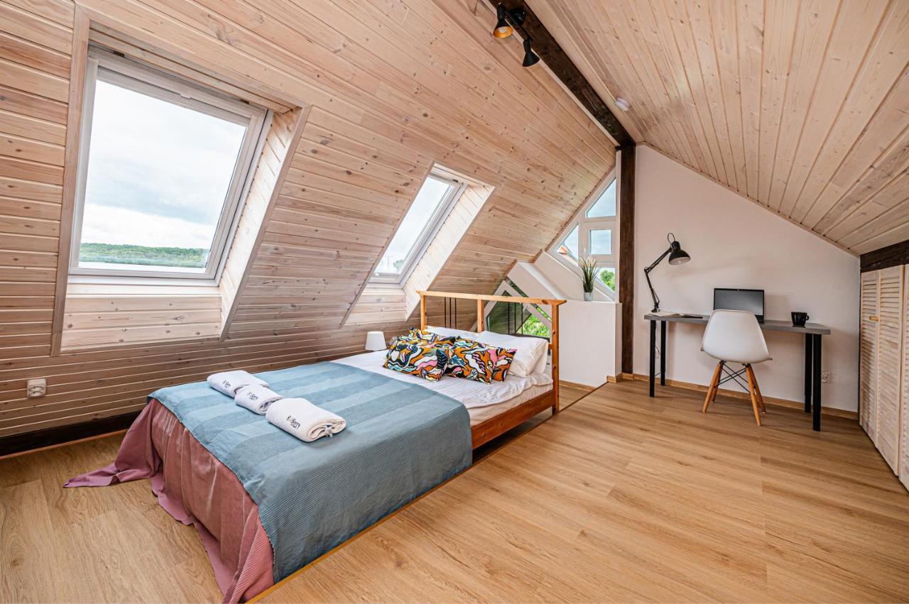 Kamienna Top Studio - Billberry * Gdynia